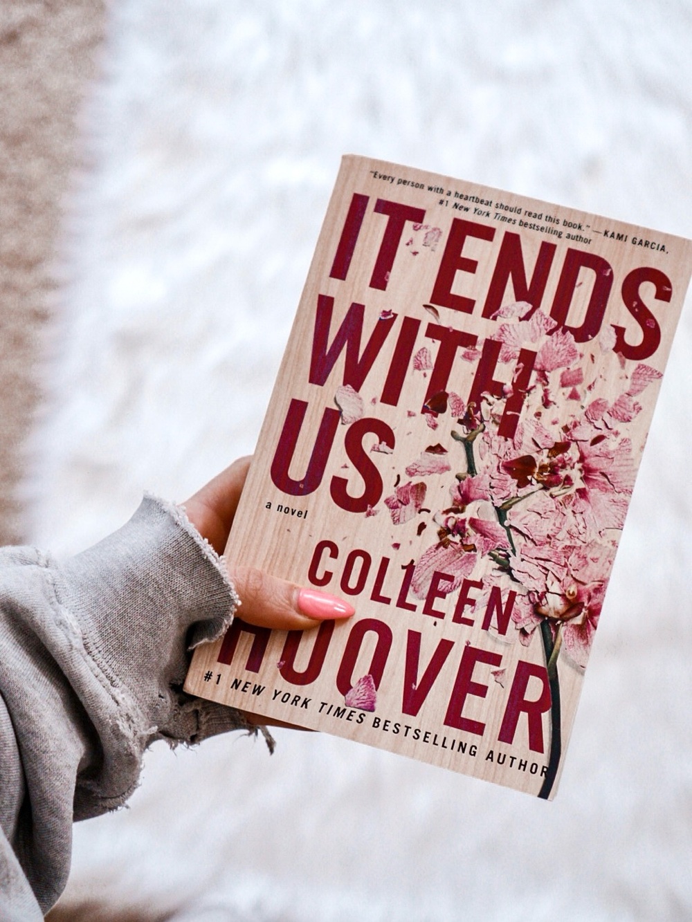 'It Ends With Us' Book by Colleen Hoover